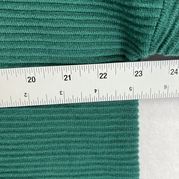 Llama Tail Designs Women’s Custom Pullover Sweater Sz S/M Viscose/Nylon Like New - Picture 7 of 8